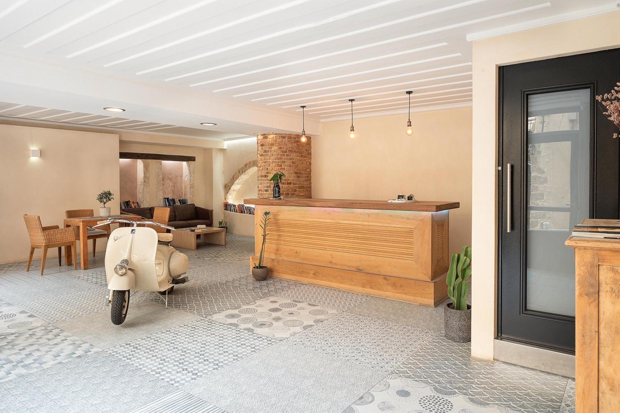 Vranas Ambiance Hotel Chania  Exteriör bild